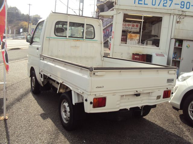 DAIHATSU HIJET TRUCK 4WD 2004 Image 31