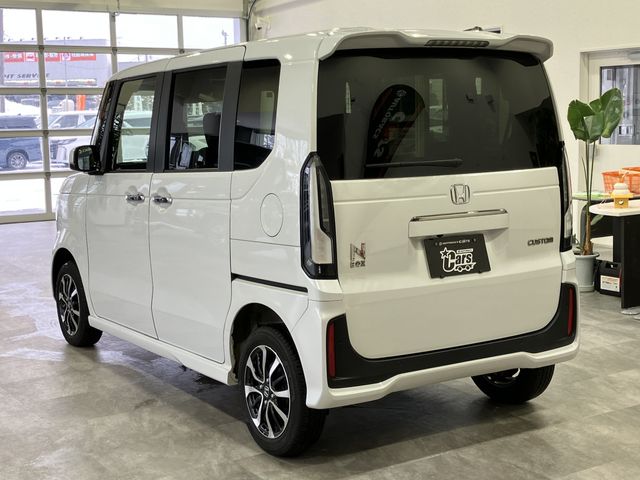 HONDA N BOX CUSTOM 4WD 2023 Image 31