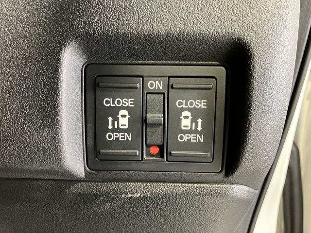 HONDA N BOX CUSTOM 4WD 2023 Image 31