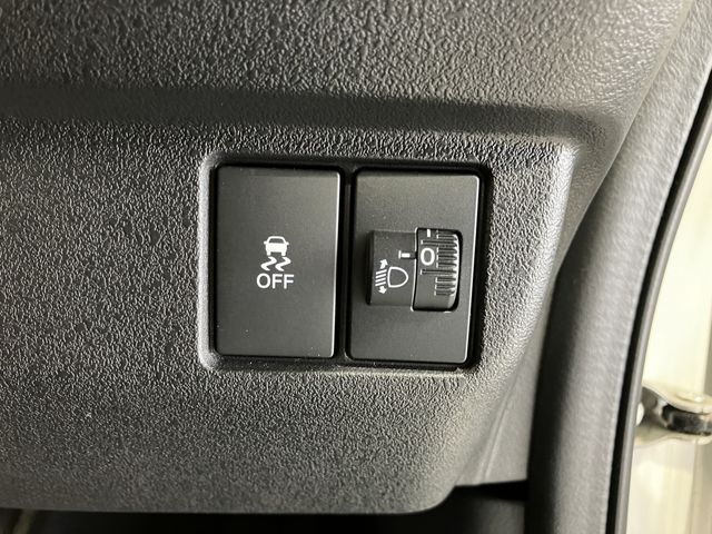 HONDA N BOX CUSTOM 4WD 2023 Image 31