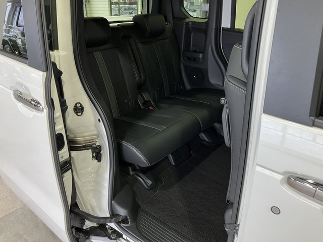 HONDA N BOX CUSTOM 4WD 2023 Image 31