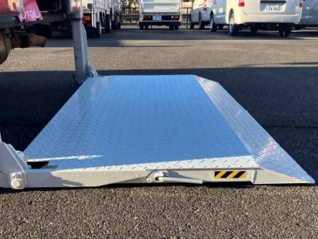 MITSUBISHI CANTER 2019 Image 31