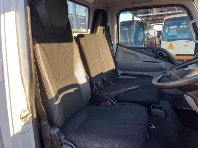 MITSUBISHI CANTER 2019 Image 31