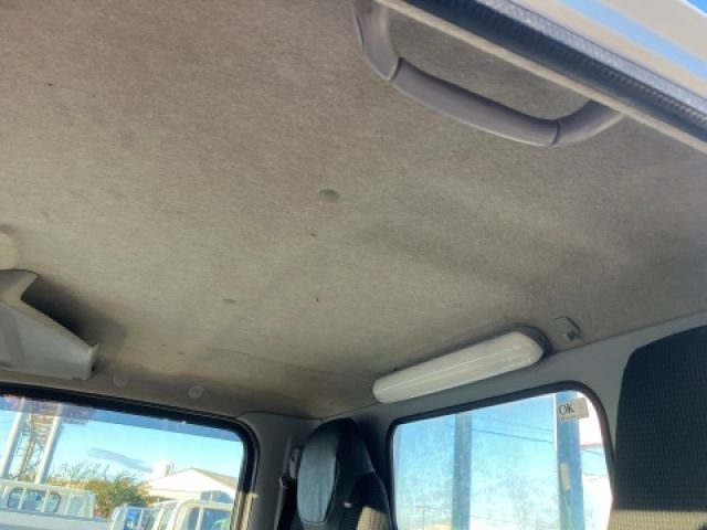 MITSUBISHI CANTER 2019 Image 31