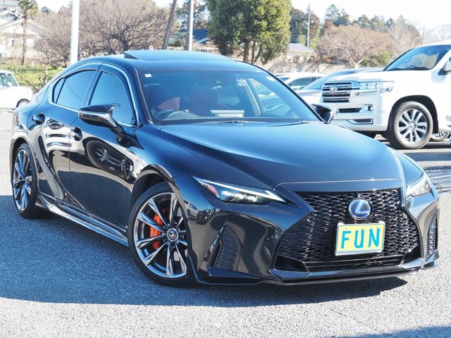 TOYOTA LEXUS IS300H 2022 Image 31