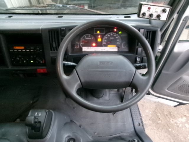 ISUZU ELF 2008 Image 31