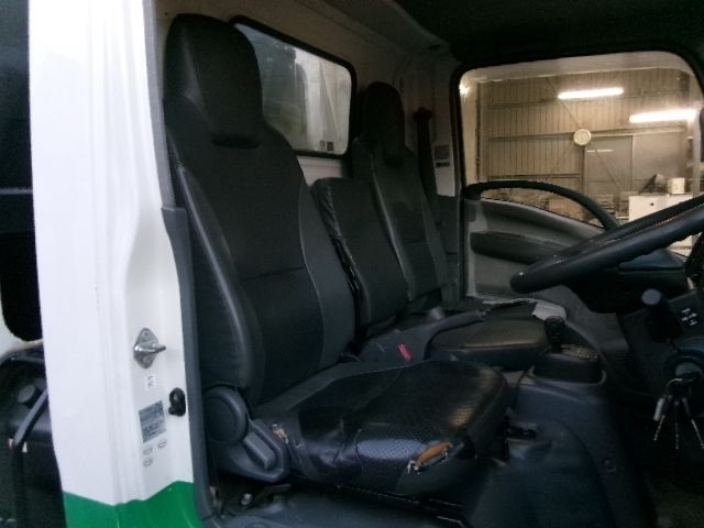 ISUZU ELF 2008 Image 31
