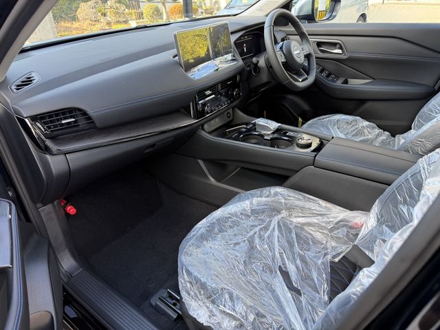 NISSAN X-TRAIL HYBRID 4WD 2025 Image 31