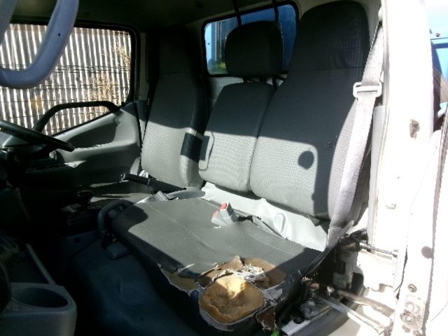 HINO DUTRO 2012 Image 31