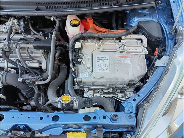 TOYOTA AQUA 2015 Image 31