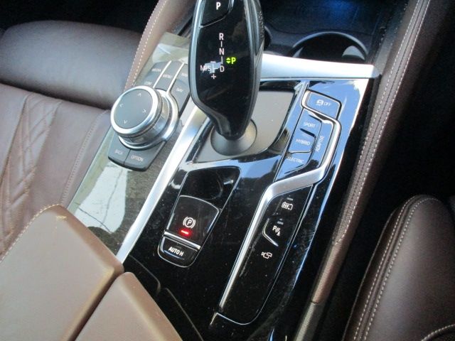 BMW 5SERIES SEDAN 2022 Image 31