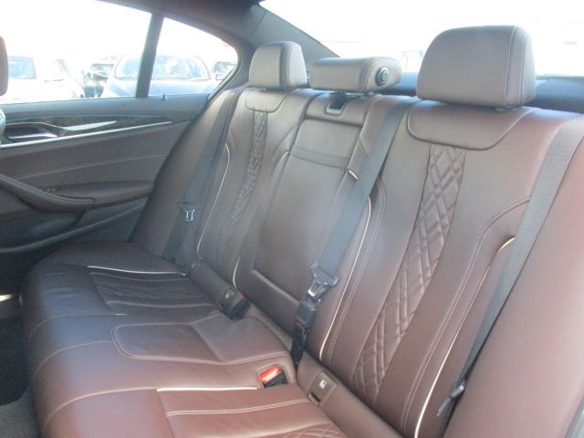 BMW 5SERIES SEDAN 2022 Image 31