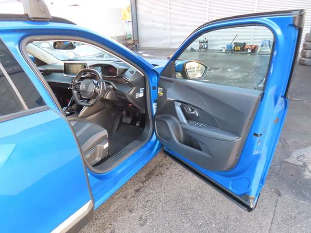 PEUGEOT 2008 2021 Image 31