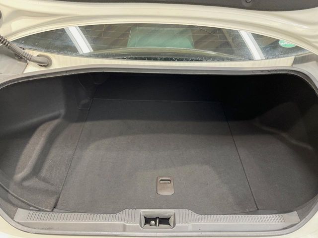 TOYOTA CROWN SEDAN HYBRID 2018 Image 31