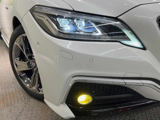 TOYOTA CROWN SEDAN HYBRID 2018 Image 31