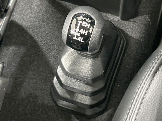 SUZUKI JIMNY 4WD 2024 Image 31