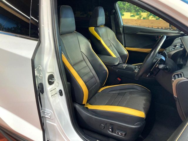 TOYOTA LEXUS NX300 2019 Image 31