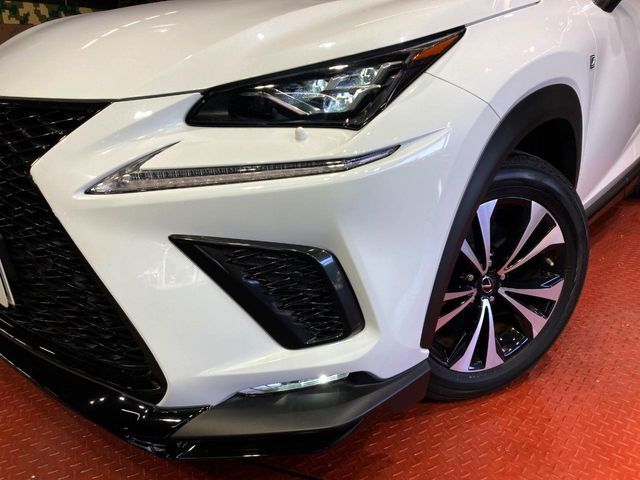 TOYOTA LEXUS NX300 2019 Image 31