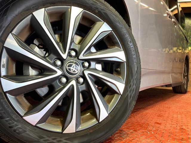 TOYOTA VOXY HYBRID 2023 Image 31