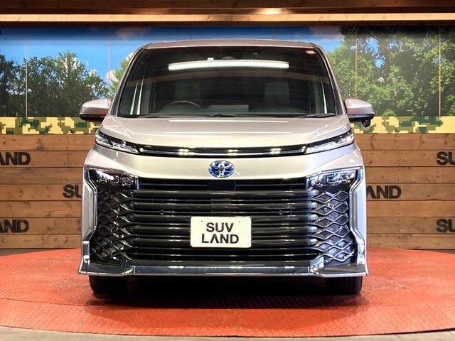 TOYOTA VOXY HYBRID 2023 Image 31