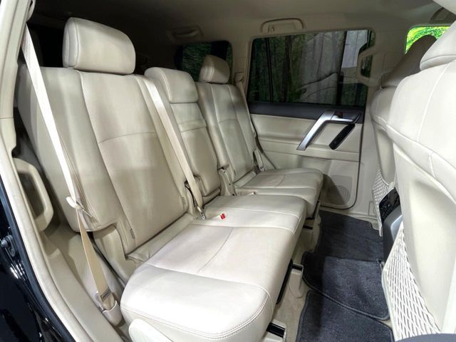 TOYOTA LANDCRUISER PRADO 2022 Image 31