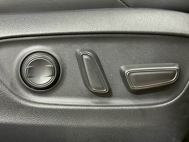 TOYOTA HARRIER 2WD 2023 Image 31