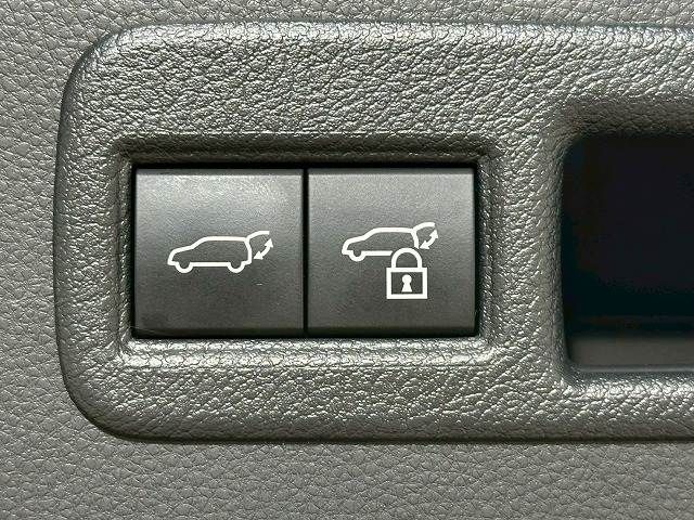 TOYOTA HARRIER 2WD 2023 Image 31