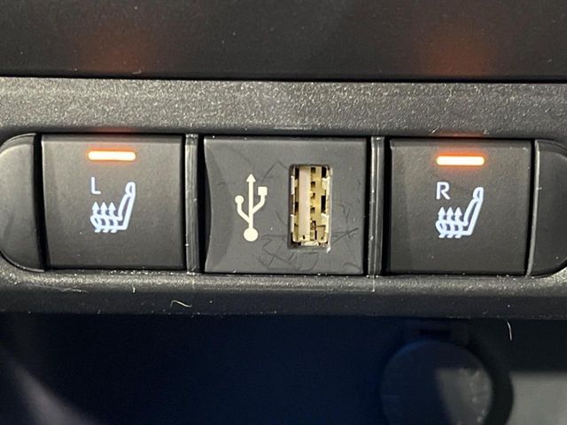 TOYOTA YARIS HYBRID 2021 Image 31