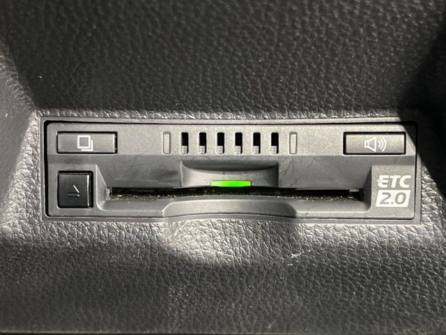 TOYOTA YARIS HYBRID 2021 Image 31