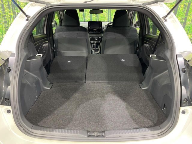 TOYOTA YARIS HYBRID 2021 Image 31