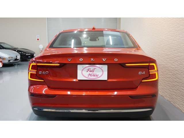 VOLVO S60 2023 Image 31