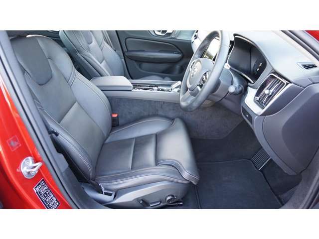 VOLVO S60 2023 Image 31