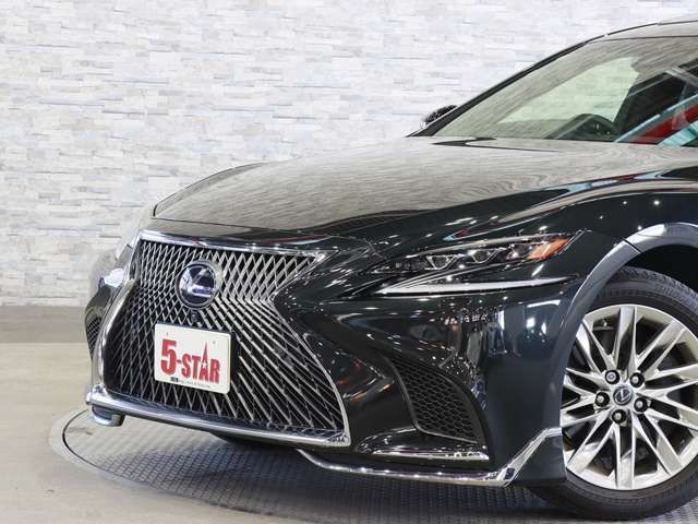 TOYOTA LEXUS LS500H 2017 Image 31