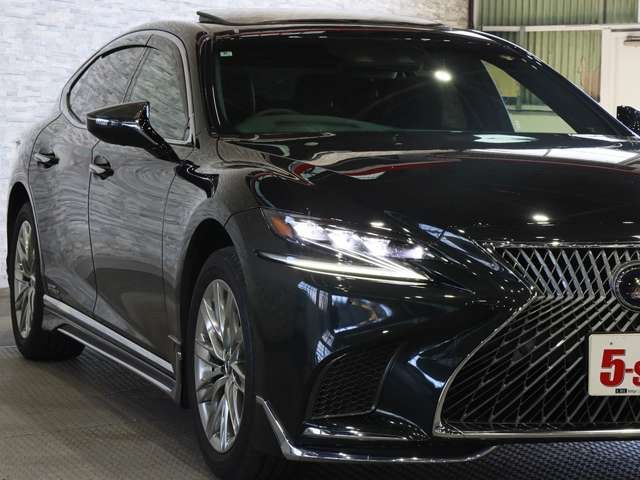 TOYOTA LEXUS LS500H 2017 Image 31
