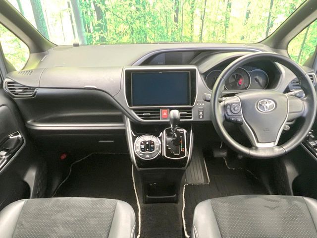 TOYOTA VOXY 2021 Image 31