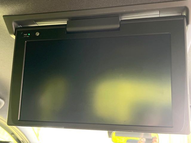 TOYOTA VOXY 2021 Image 31