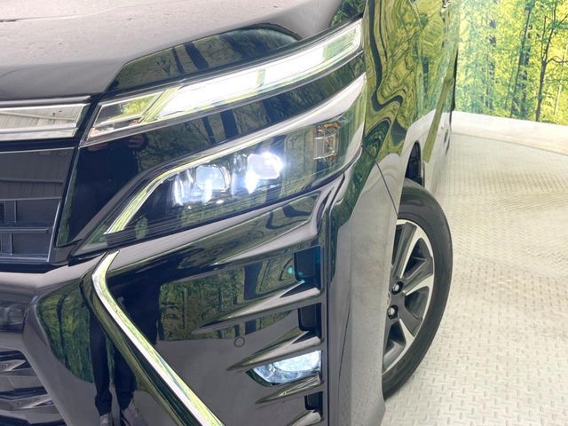 TOYOTA VOXY 2021 Image 31