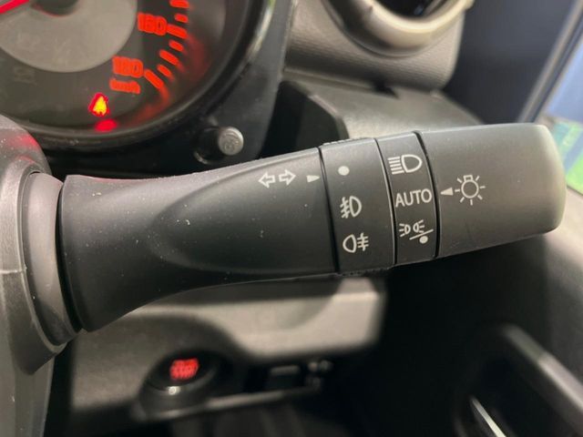 SUZUKI JIMNY NOMADE 2025 Image 31