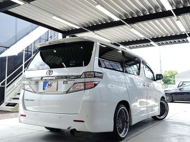 TOYOTA VELLFIRE 2012 Image 31
