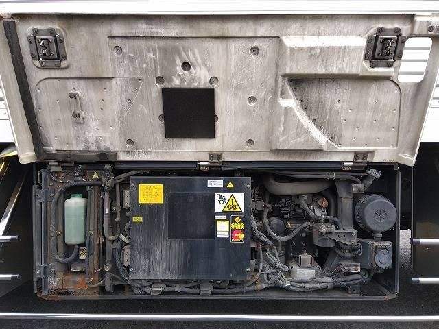 NISSAN DIESEL QUON 2017 Image 31