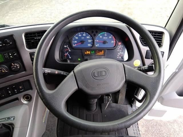 NISSAN DIESEL QUON 2017 Image 31