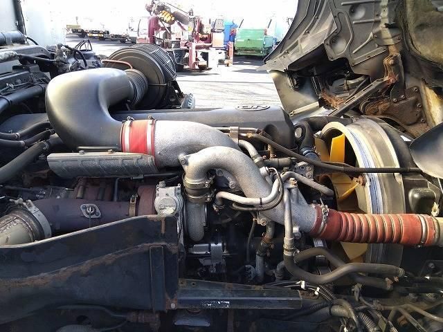 NISSAN DIESEL QUON 2017 Image 31