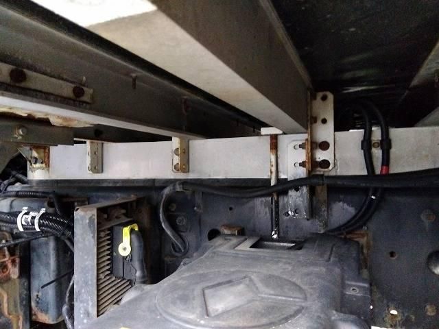 NISSAN DIESEL QUON 2017 Image 31