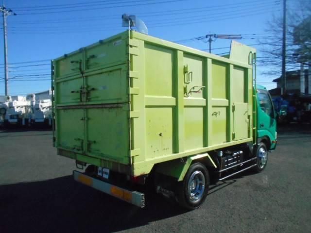 HINO DUTRO 2010 Image 31