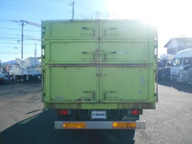HINO DUTRO 2010 Image 31