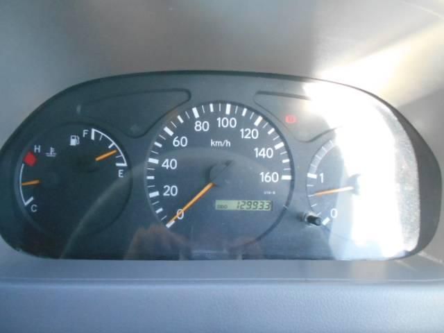 HINO DUTRO 2010 Image 31