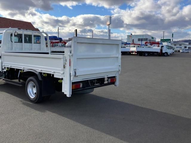 TOYOTA DYNA 2014 Image 31