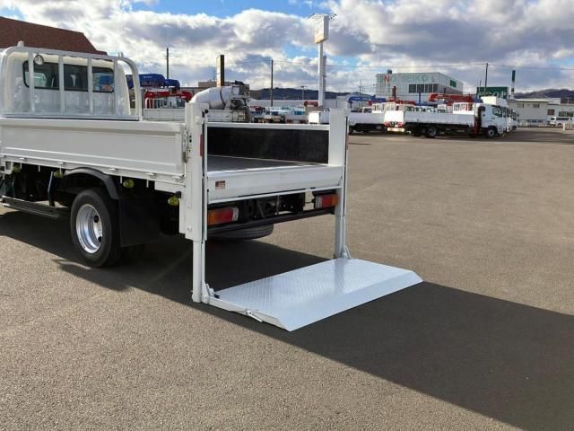 TOYOTA DYNA 2014 Image 31