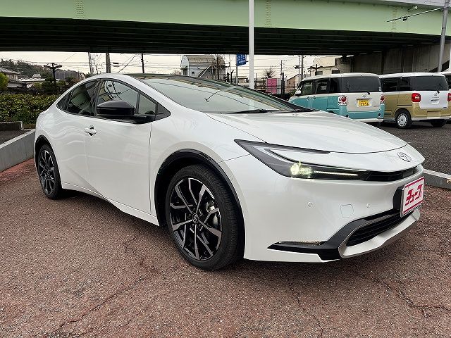 TOYOTA PRIUS PHV 2023 Image 31