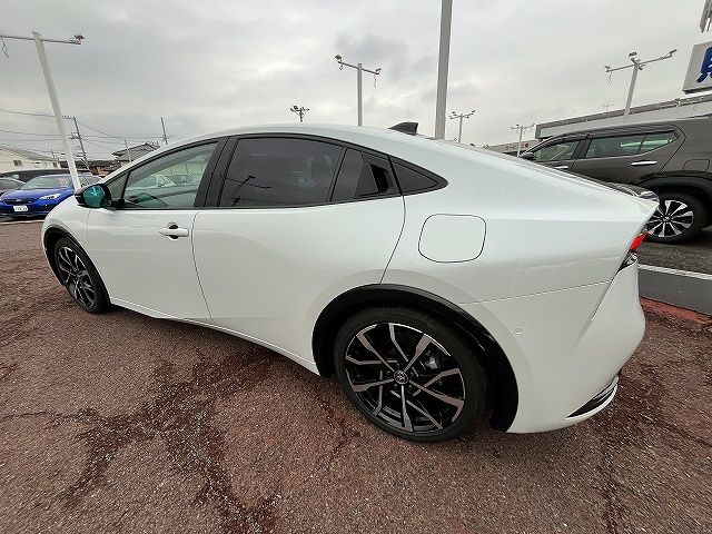 TOYOTA PRIUS PHV 2023 Image 31